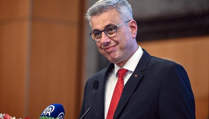 Atama bekleyen sağlıkçılara müjdeyi verdi! İşte başvuru tarihleri
